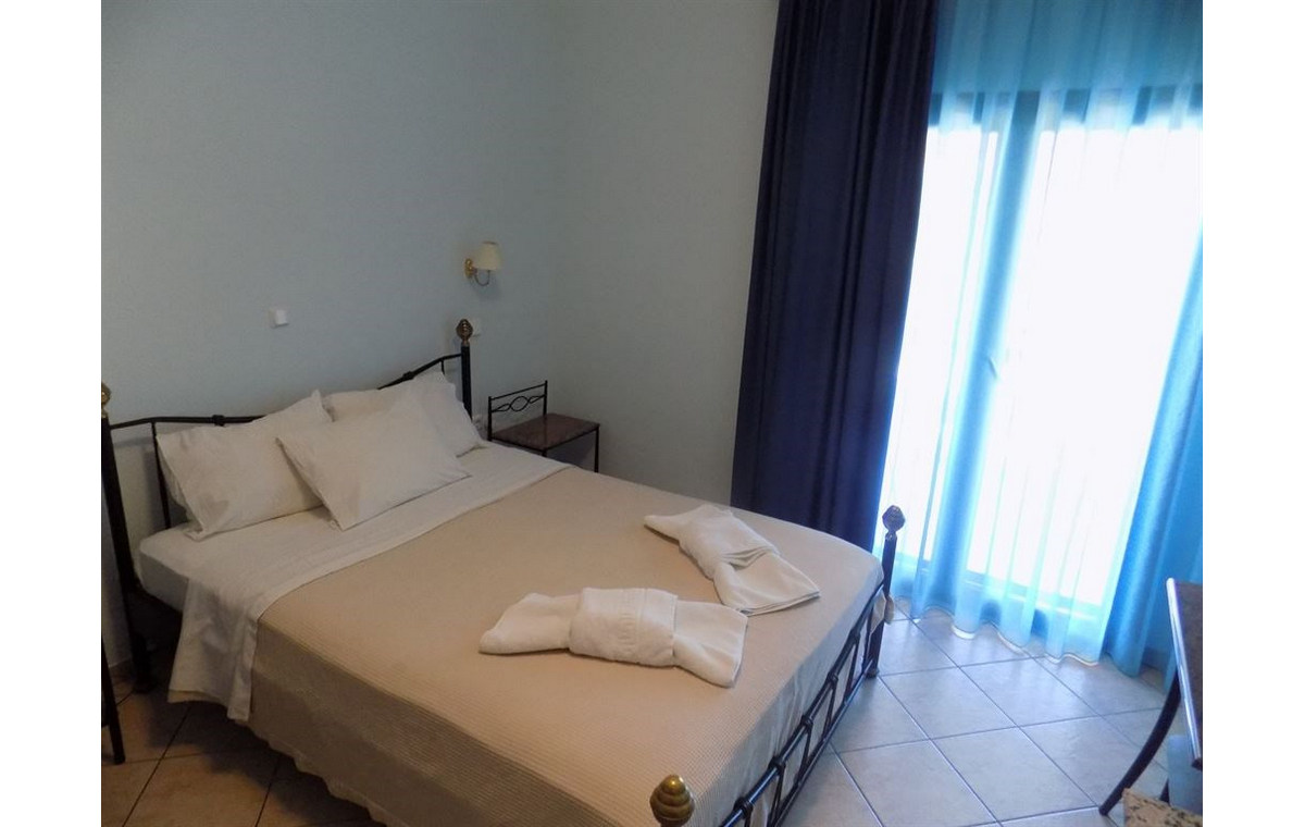 Letovane_Hoteli_Grcka_Sitonija_Barcino_Tours_Hotel_Makedons-3.jpg