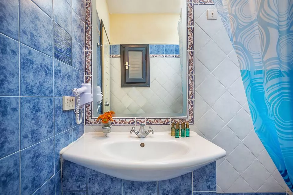 Standard triple room