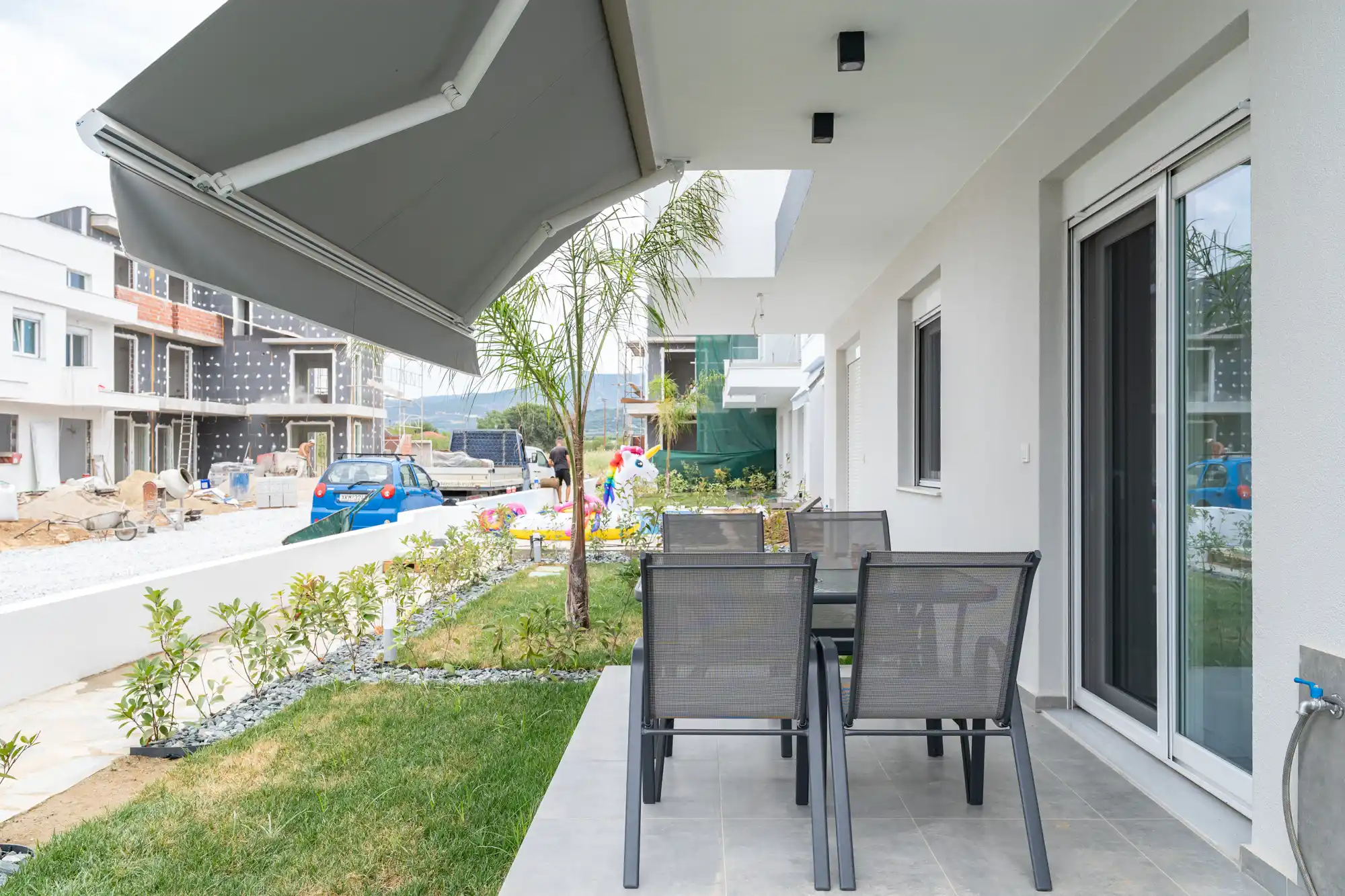 green-almond-residental-complex-003