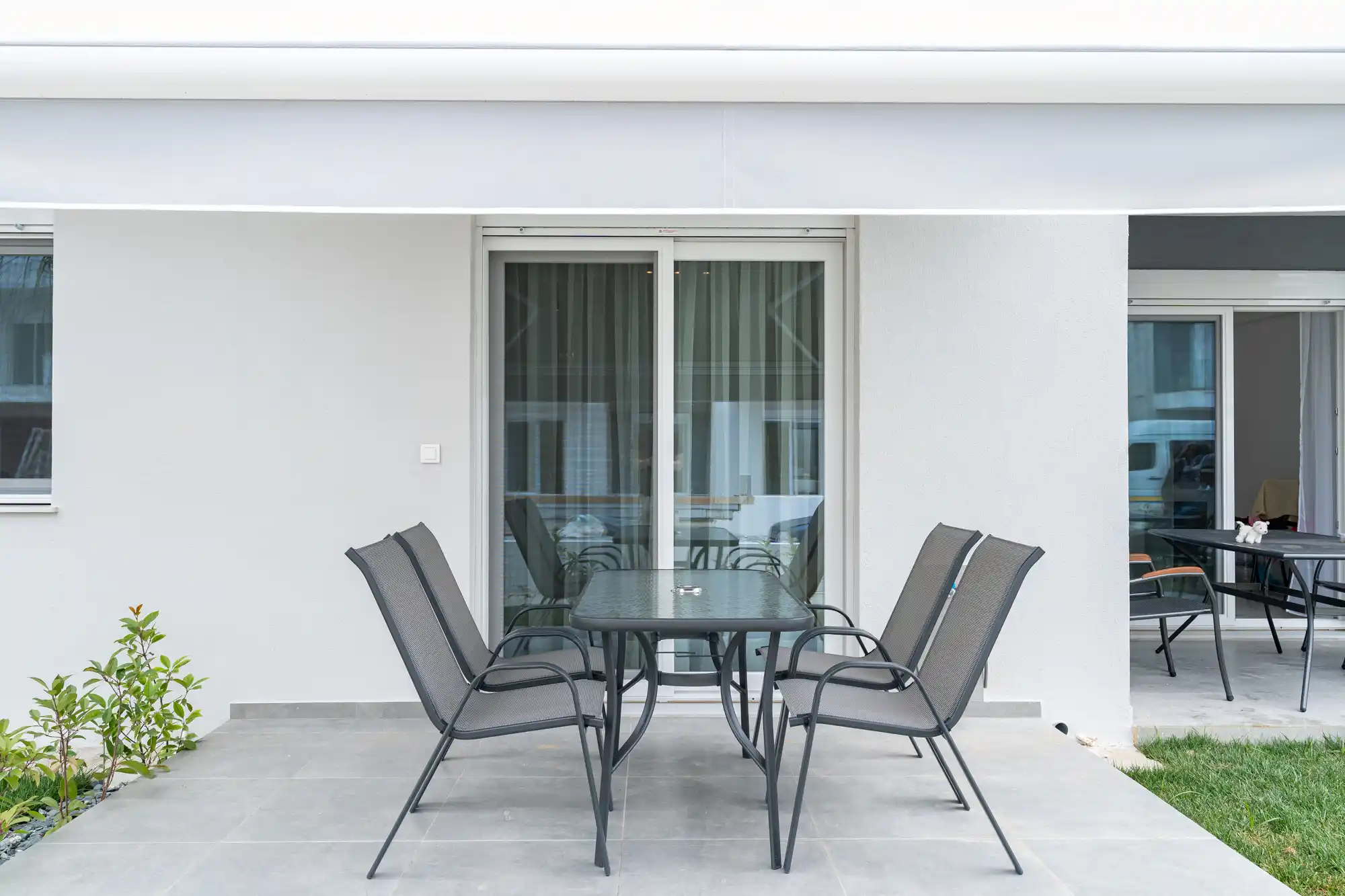 green-almond-residental-complex-004