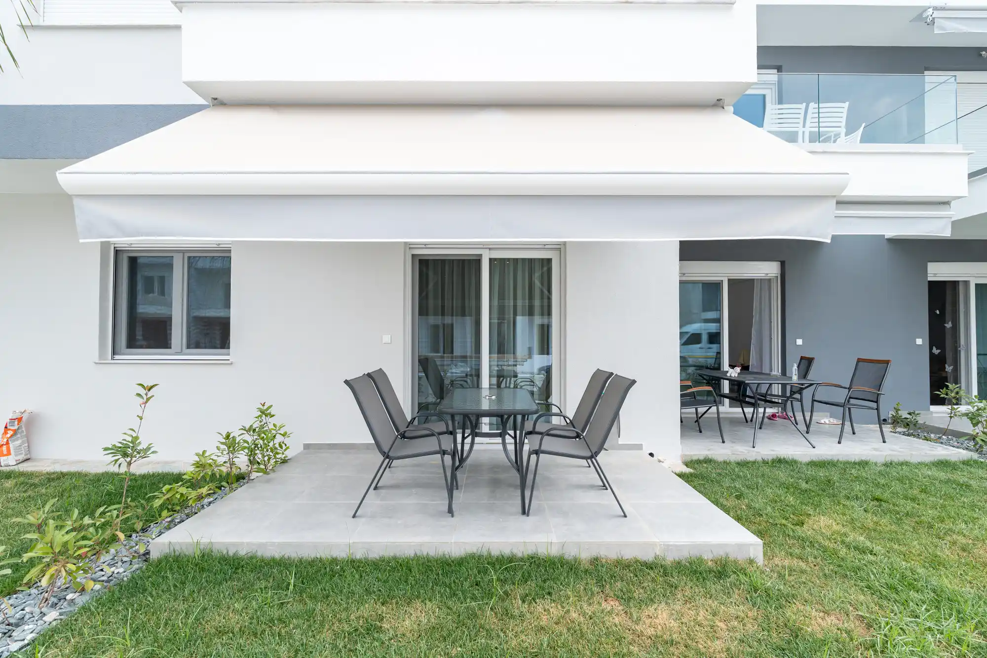 green-almond-residental-complex-007