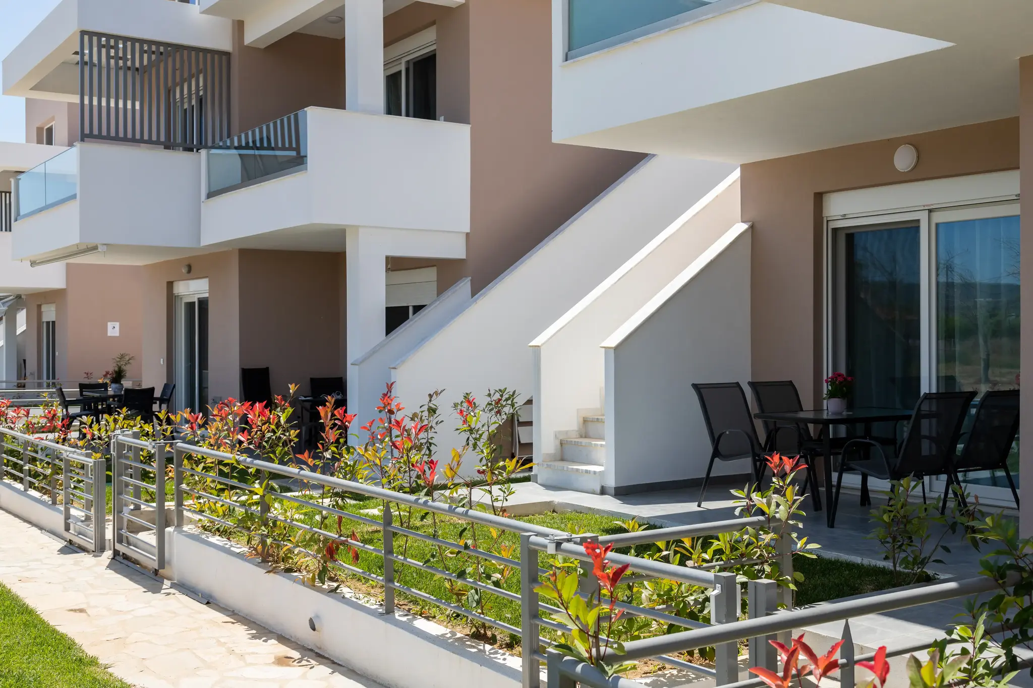 iro-residental-complex-003