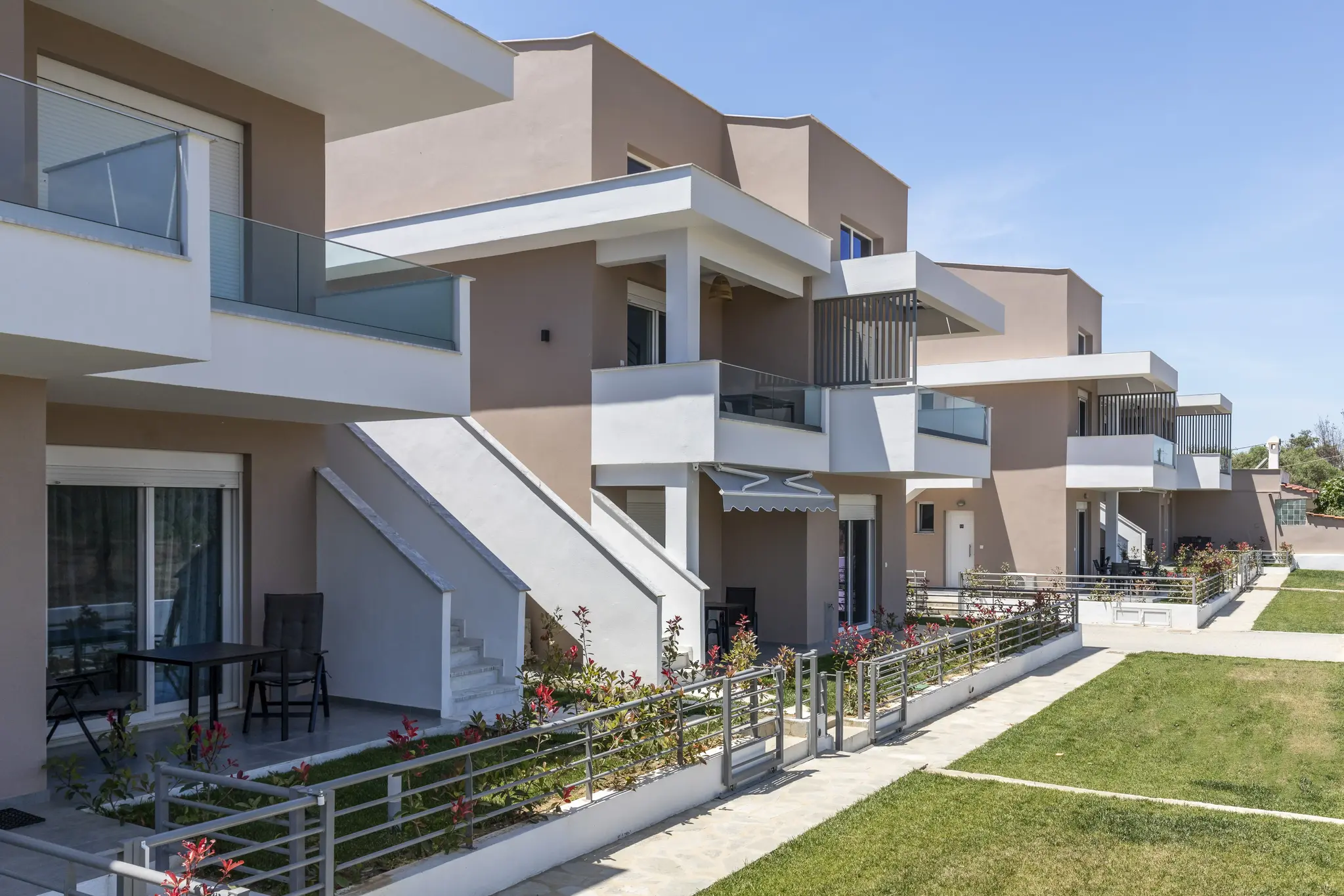 iro-residental-complex-004