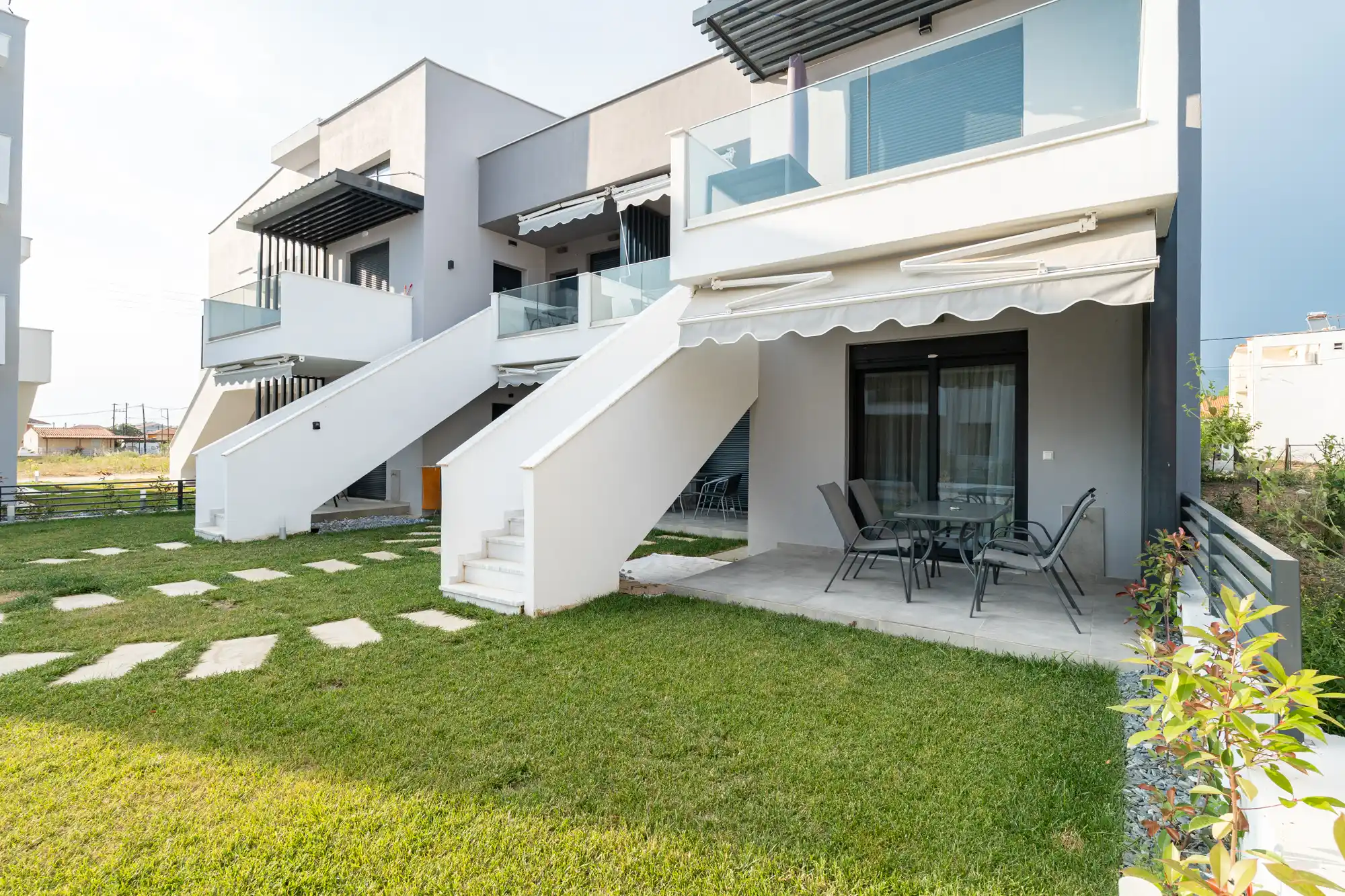 seirines-residental-complex-002