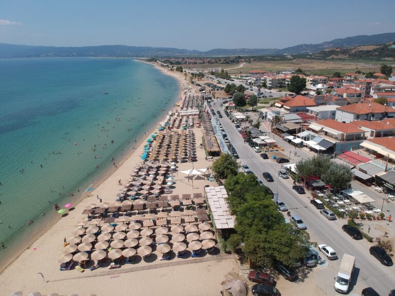 Ofrinio Beach drona pogled