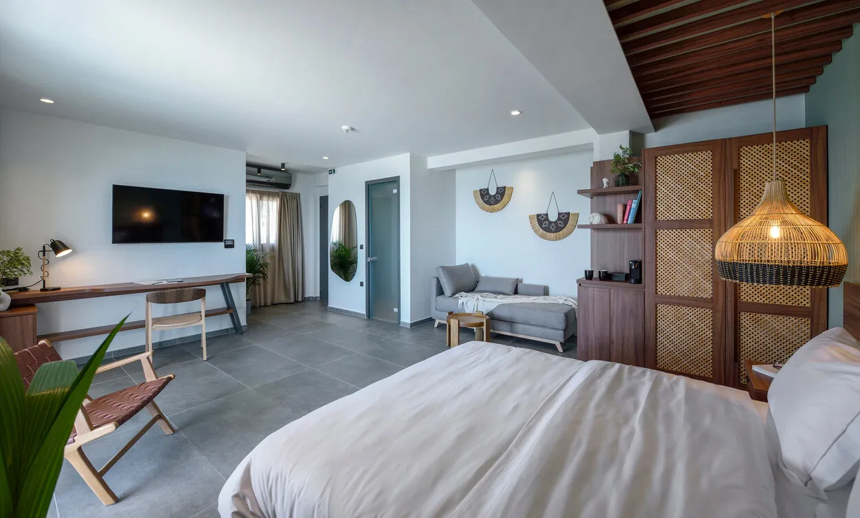 Amyntas Seafront Hotel