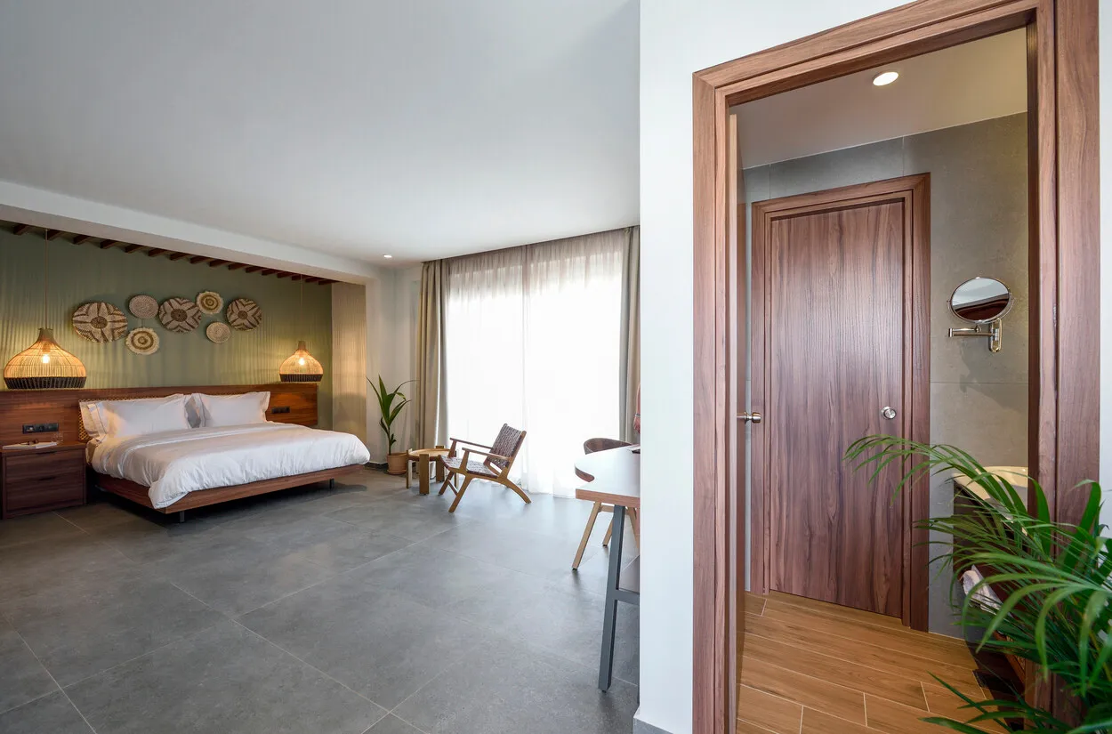 Amyntas Seafront Hotel