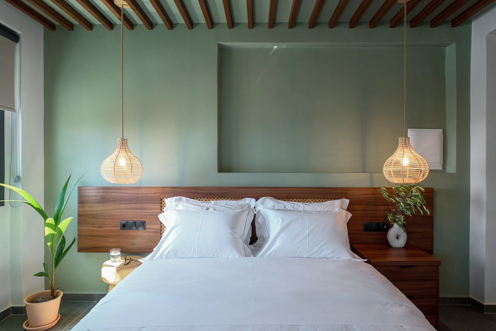 Amyntas Seafront Hotel