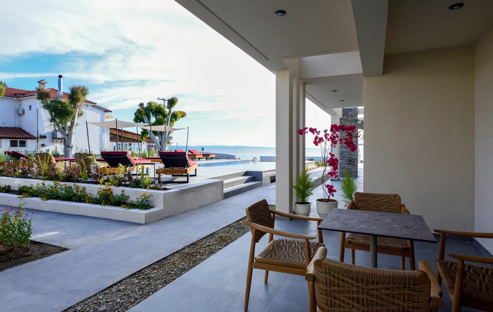 Amyntas Seafront Hotel