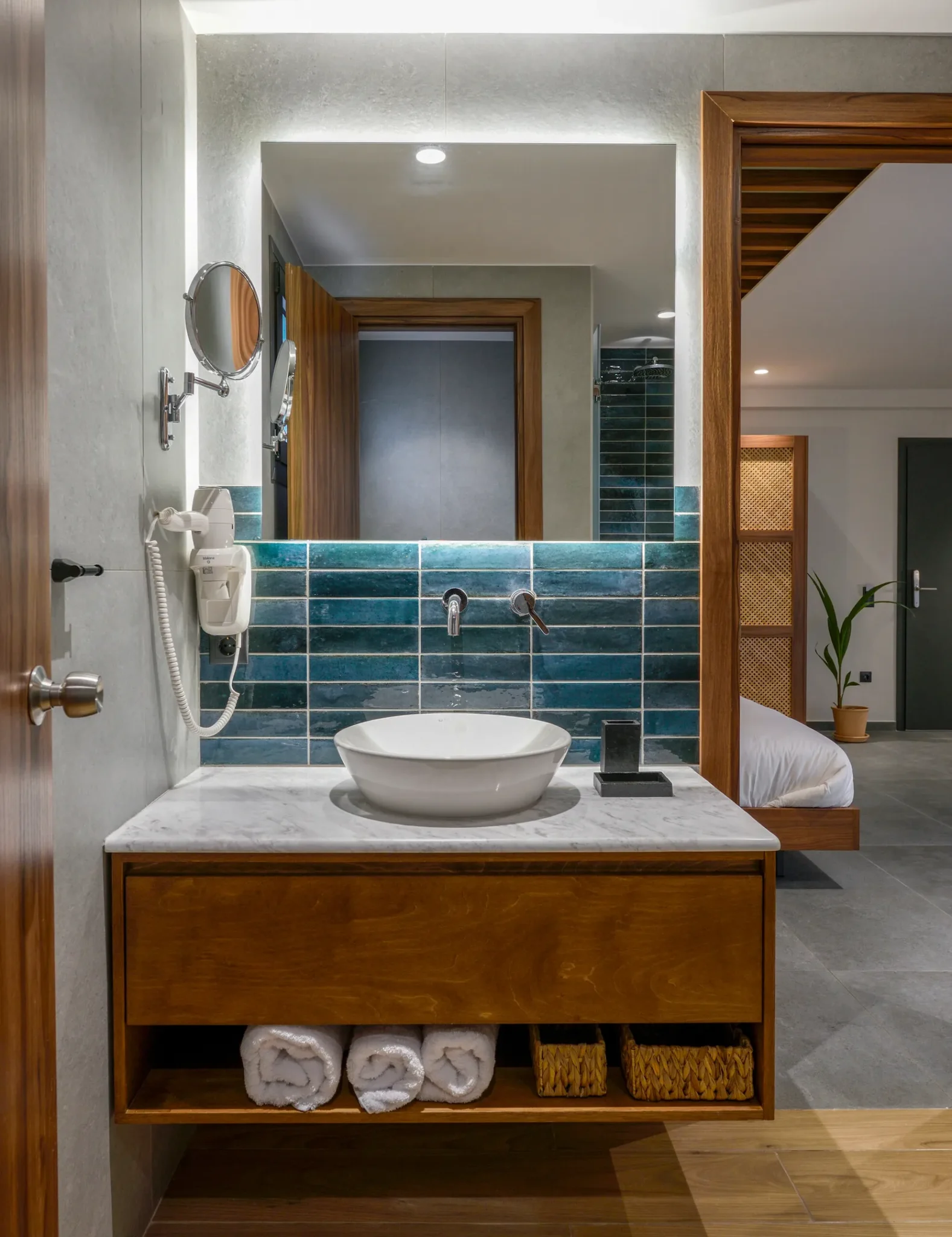 Amyntas Seafront Hotel