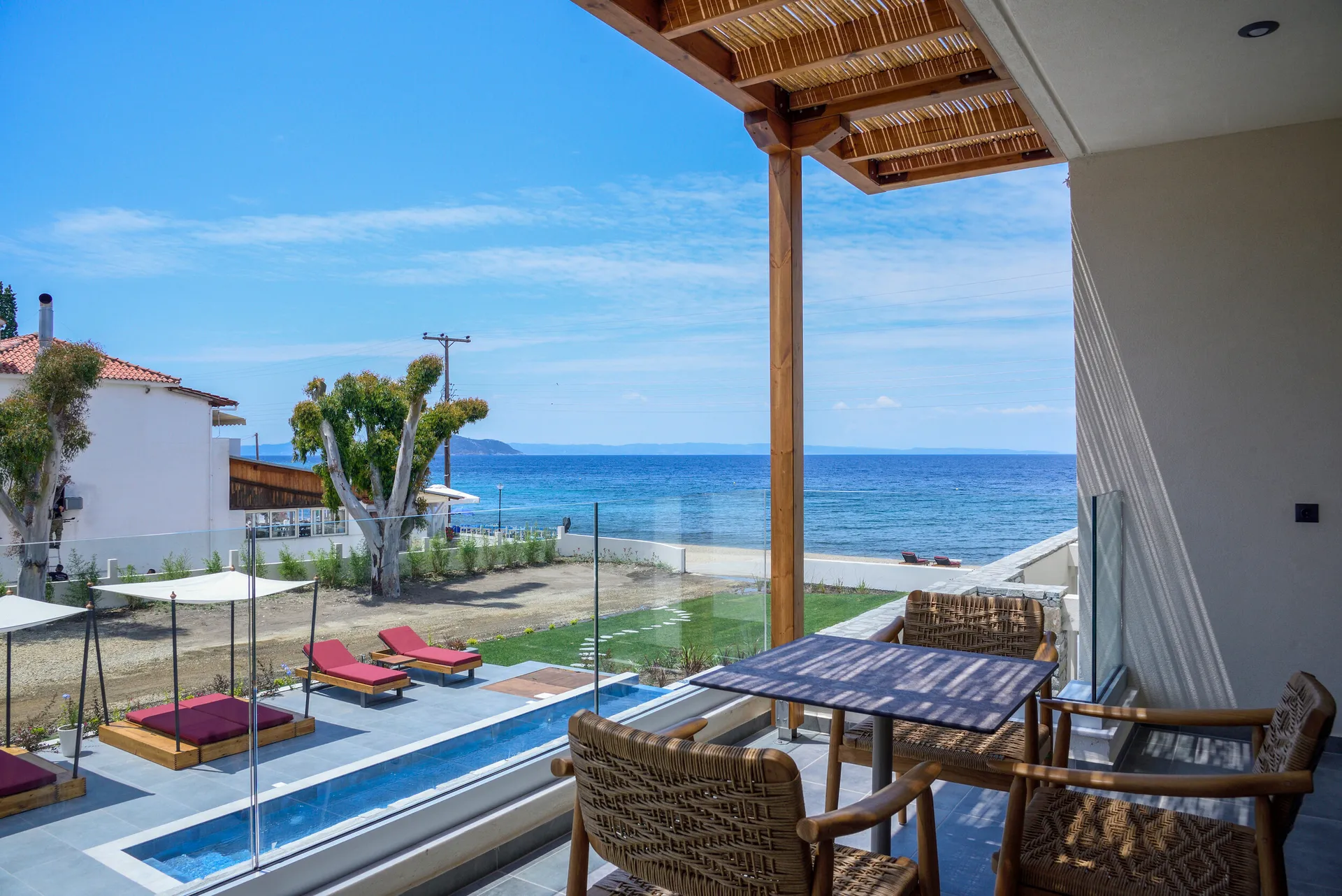 Amyntas Seafront Hotel