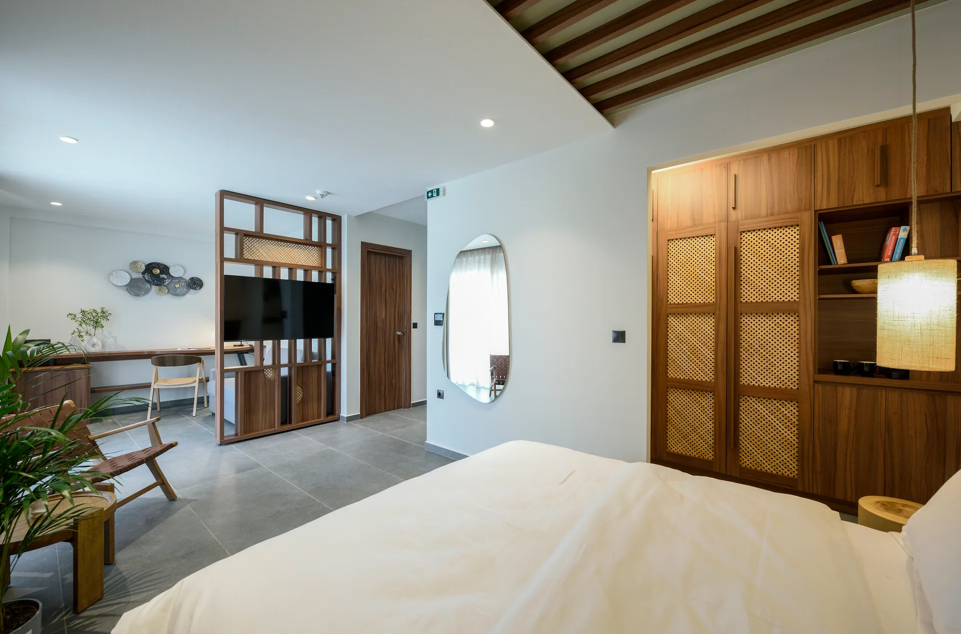 Amyntas Seafront Hotel