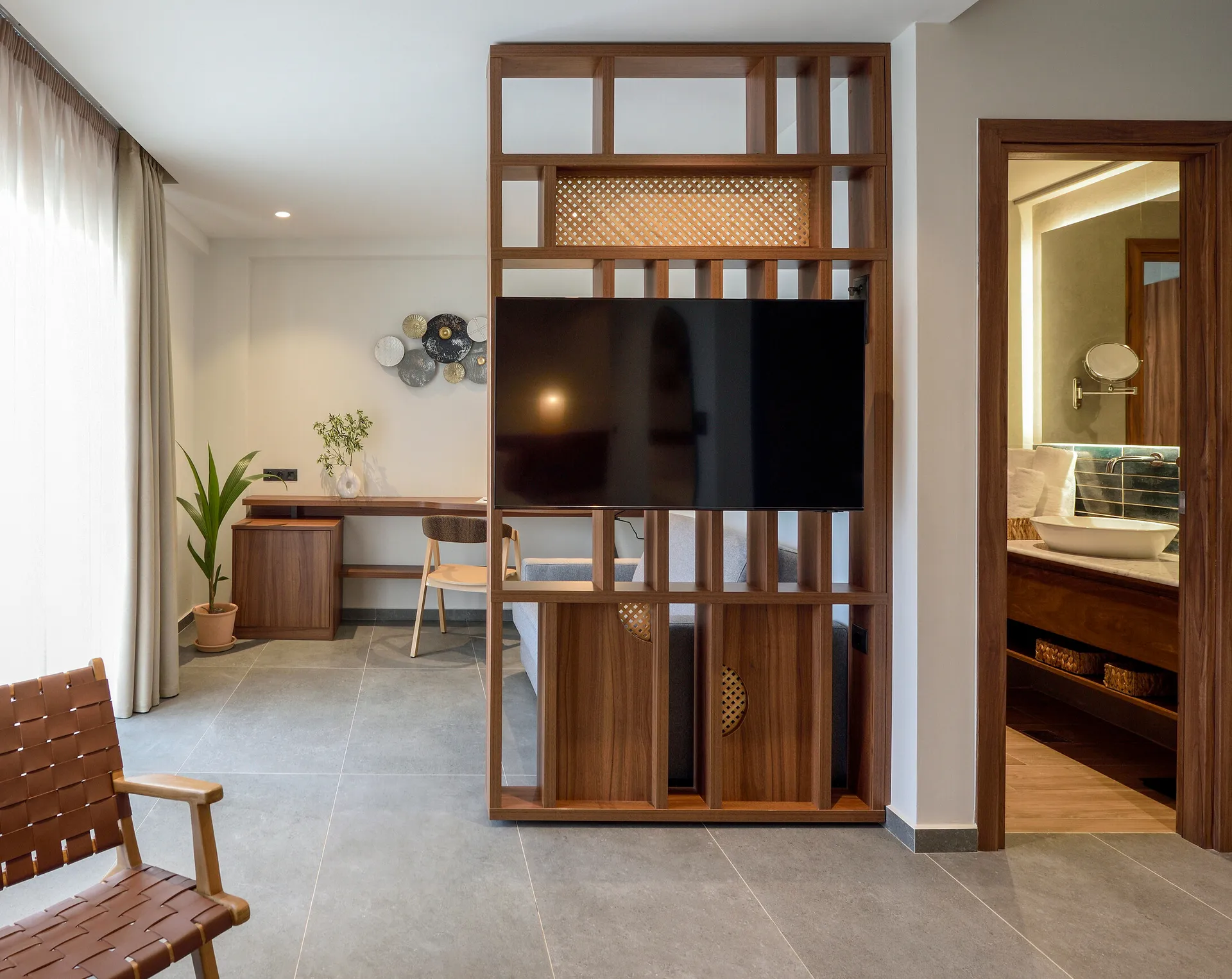 Amyntas Seafront Hotel