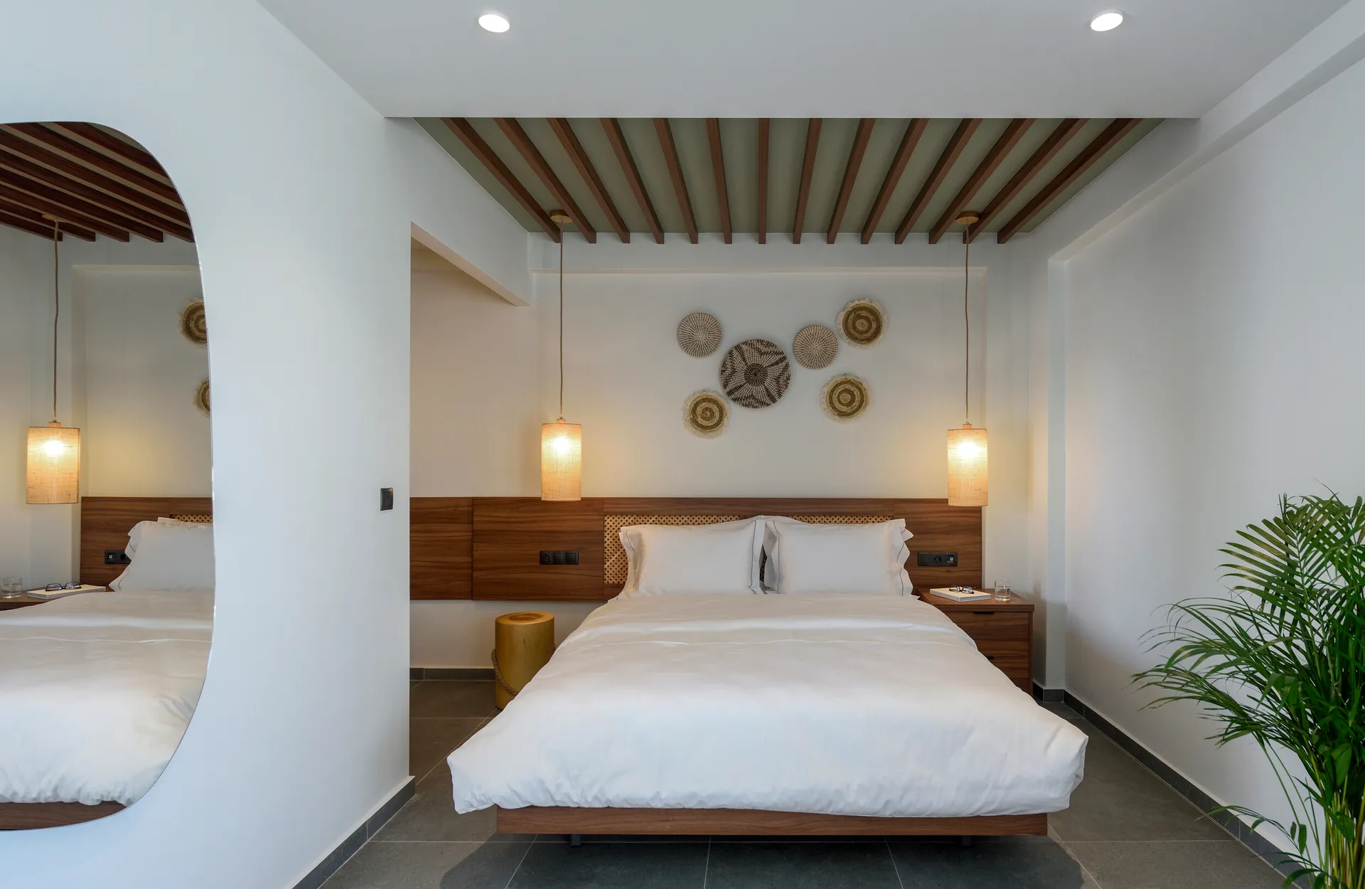 Amyntas Seafront Hotel