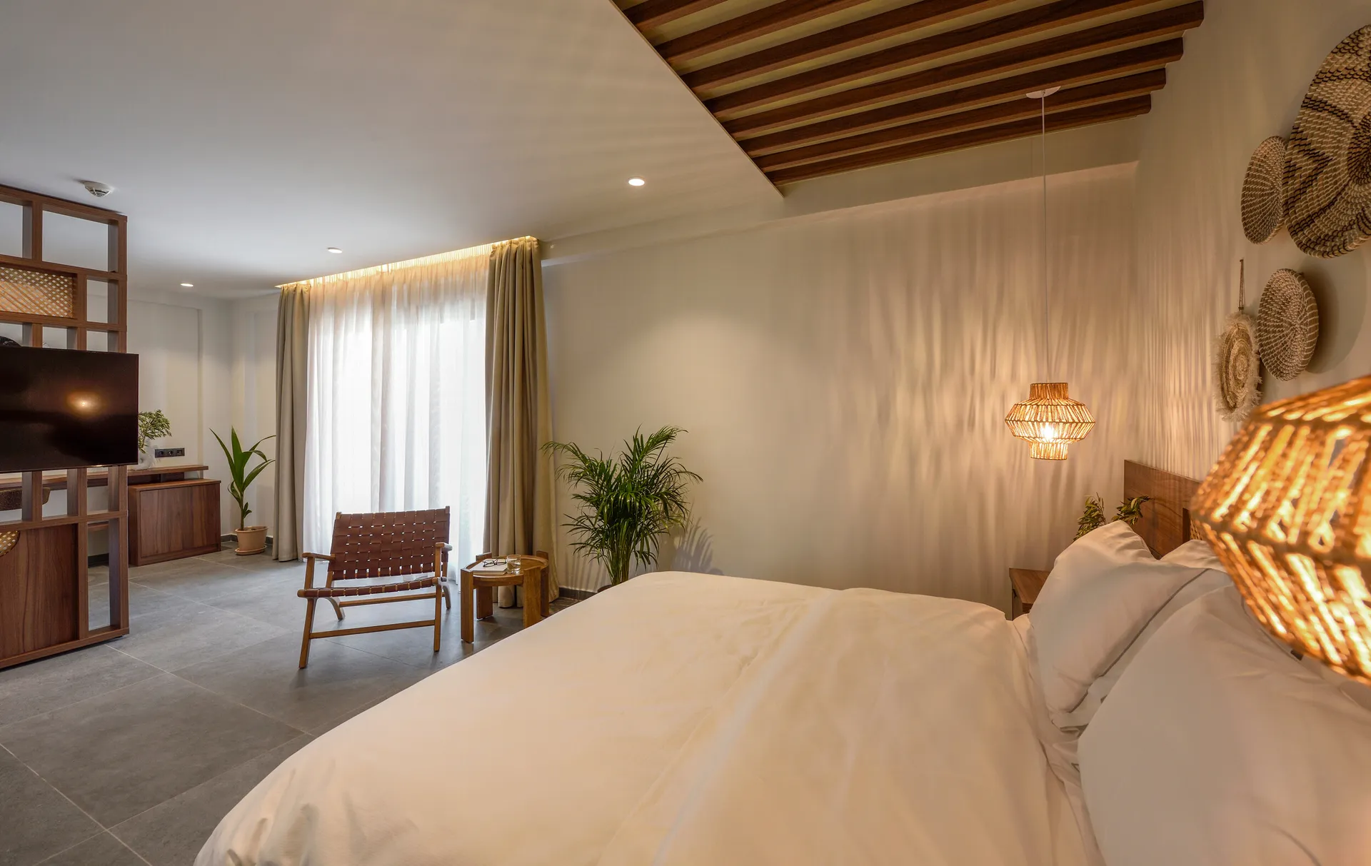 Amyntas Seafront Hotel