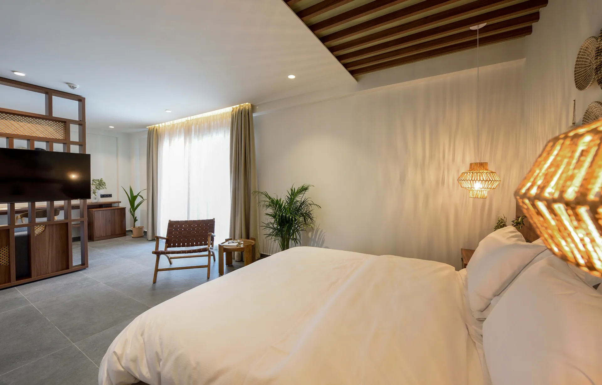 Amyntas Seafront Hotel