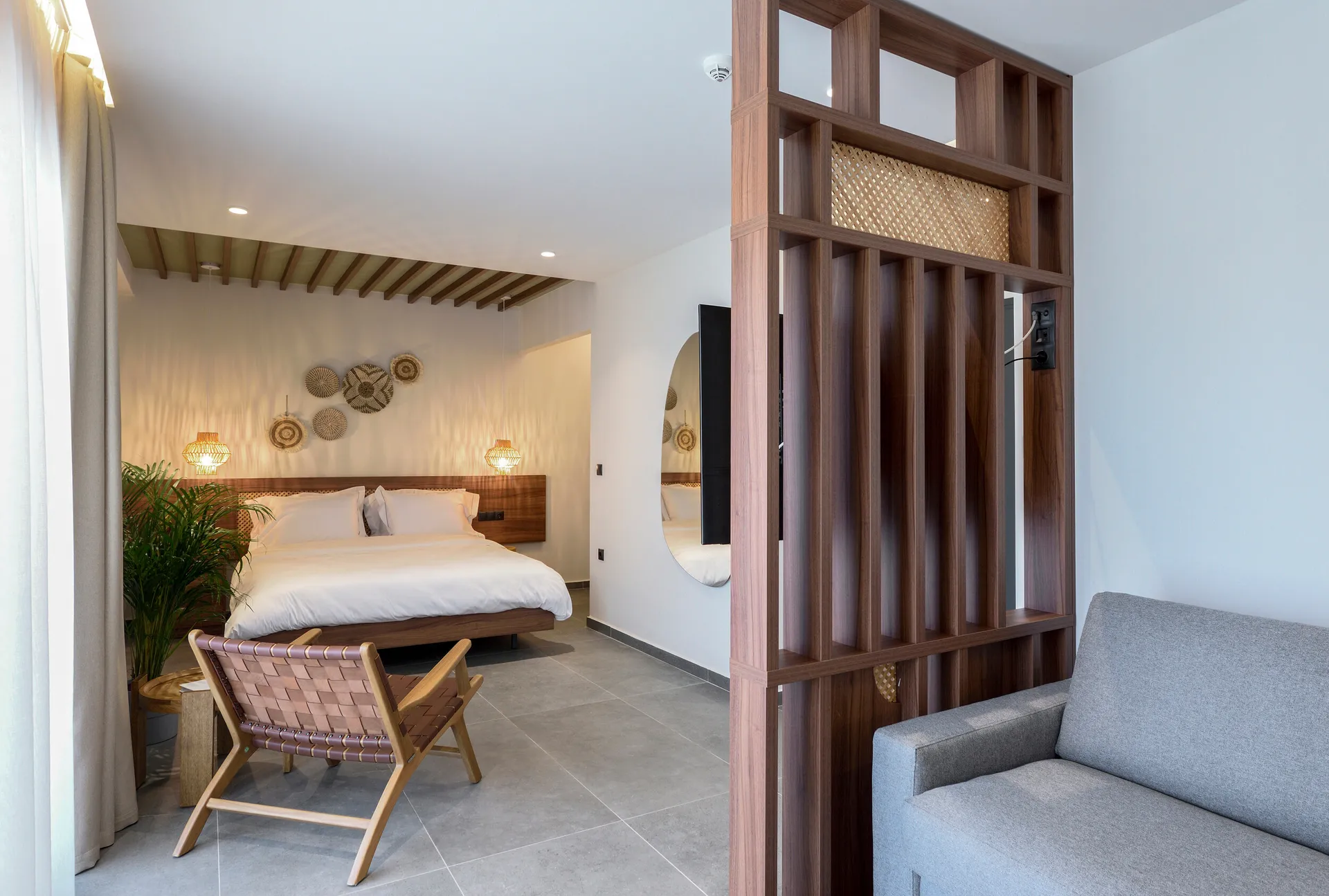 Amyntas Seafront Hotel