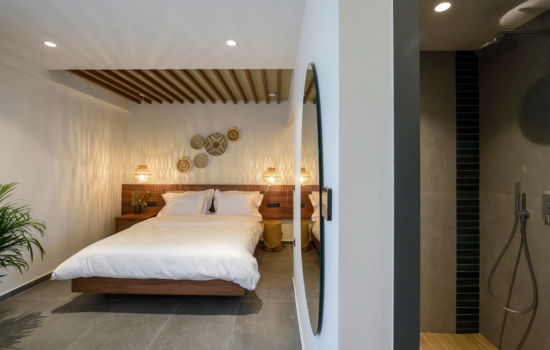 Amyntas Seafront Hotel