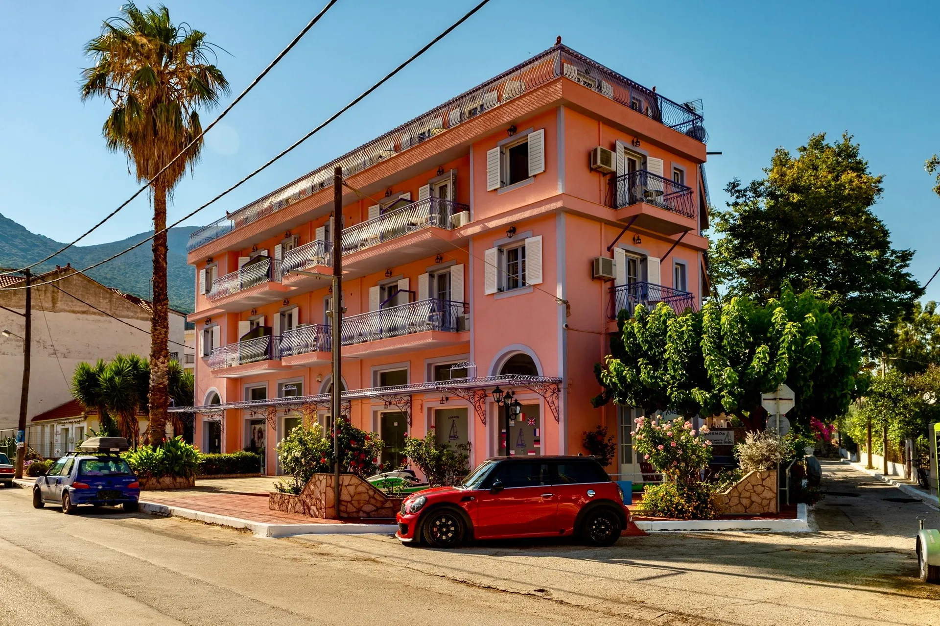 Anemos Studios & Apartments