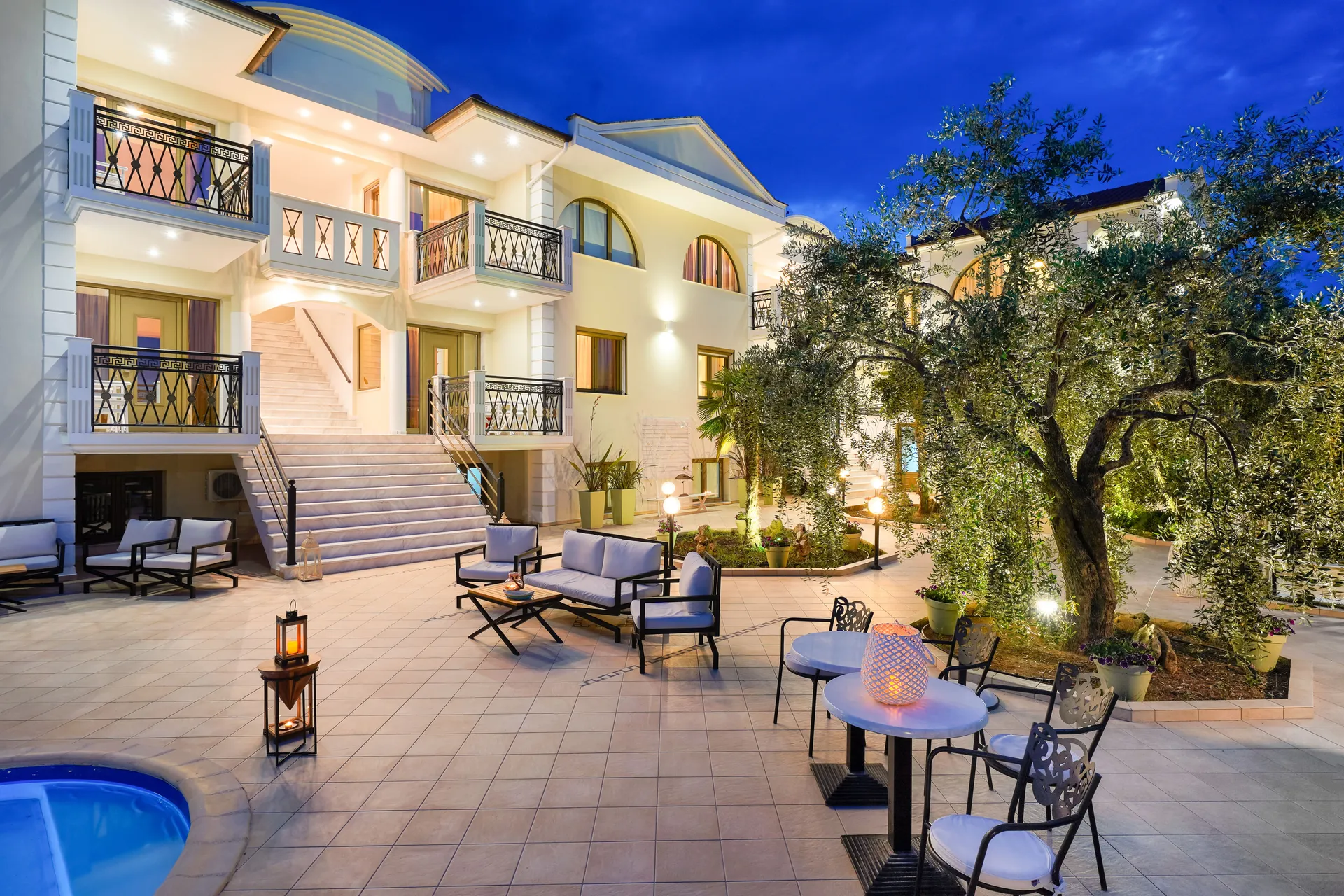 MaryAn Luxury Apartments