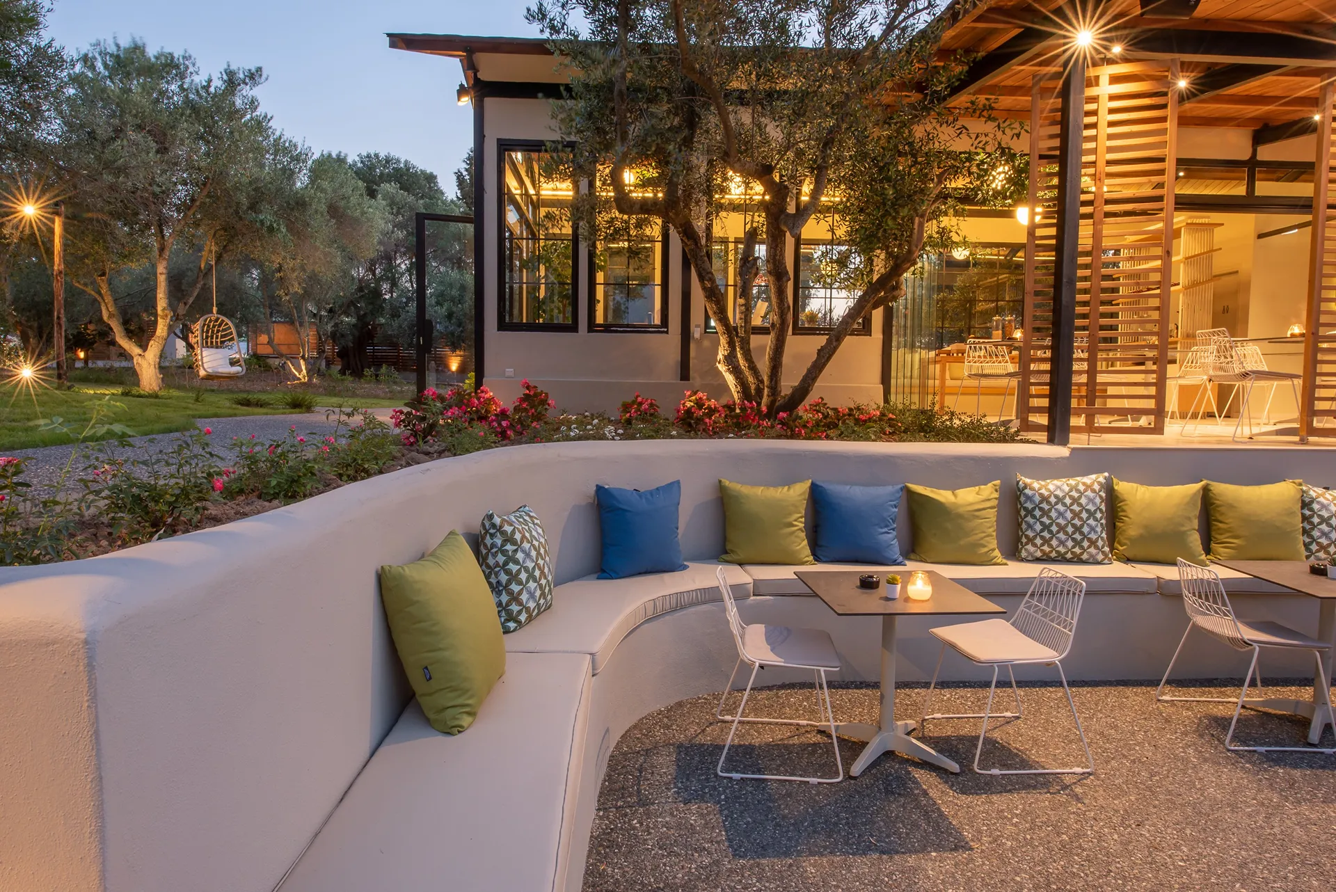 Elies 33 Bio Retreat