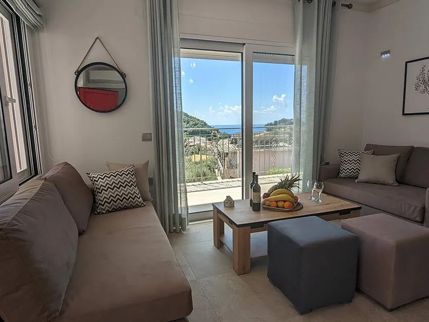 Natura Luxury Suites