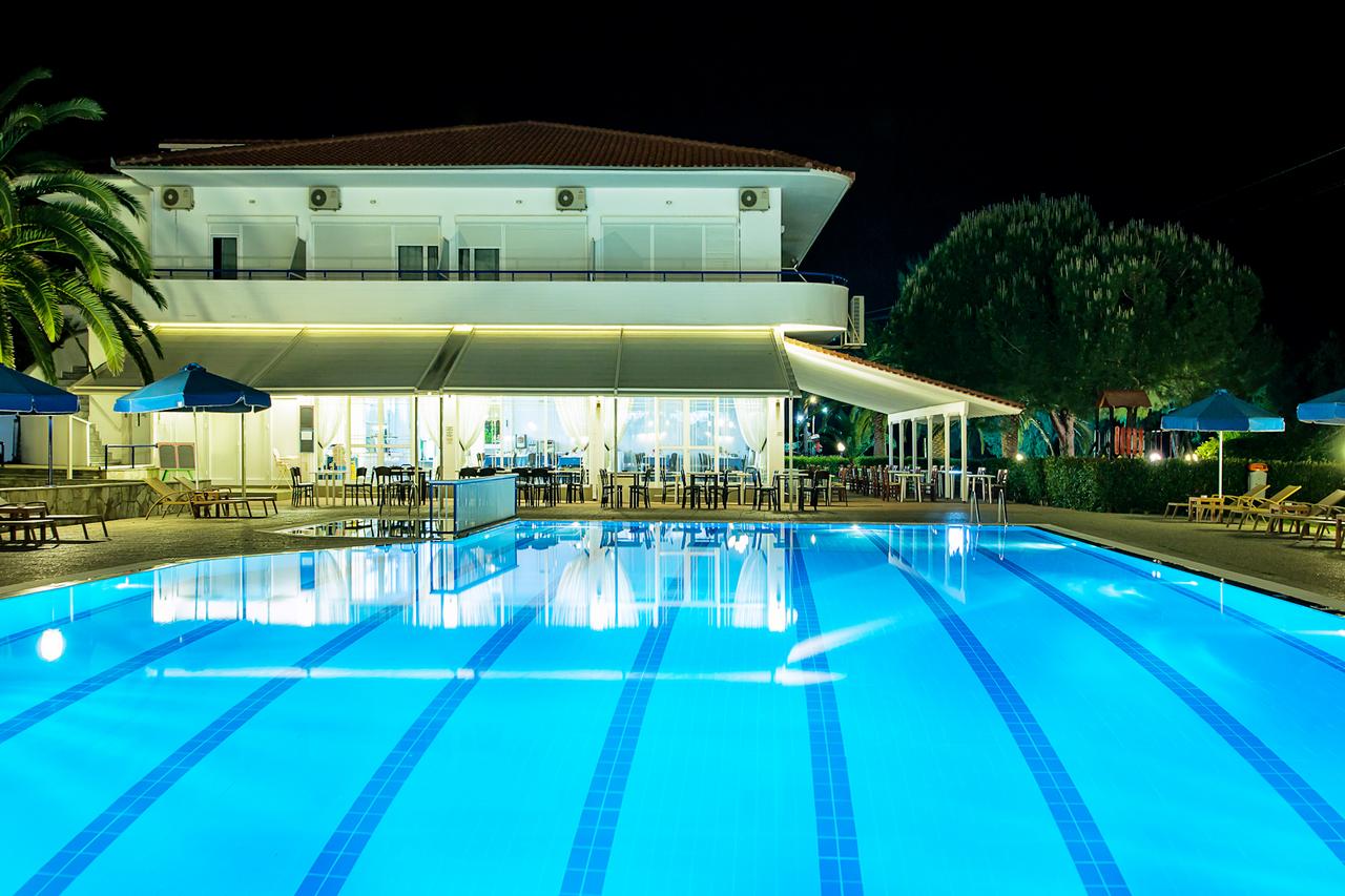 Xenios Port Marina Hotel