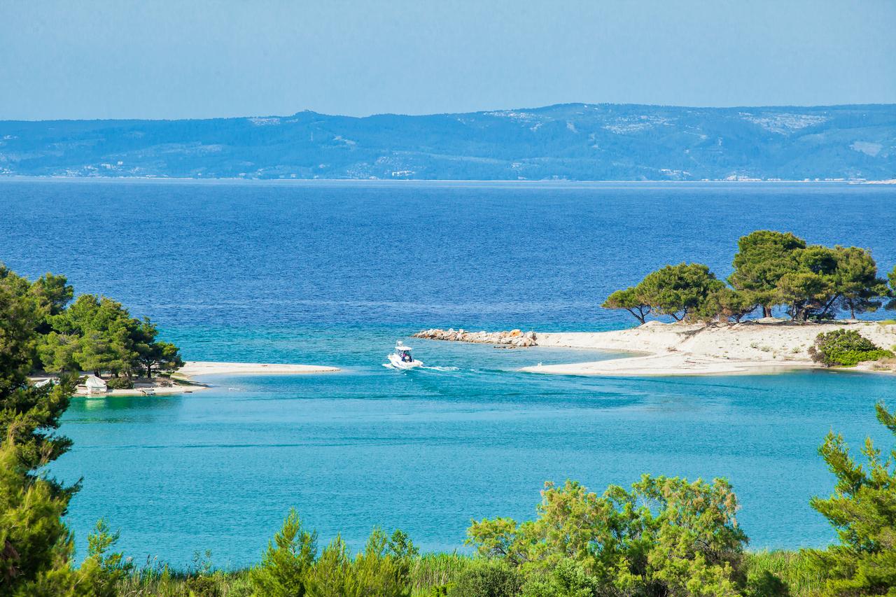 Xenios Port Marina Hotel