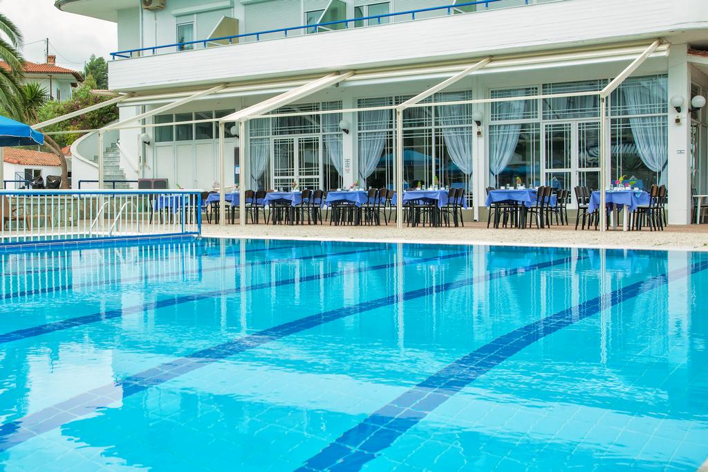 Xenios Port Marina Hotel