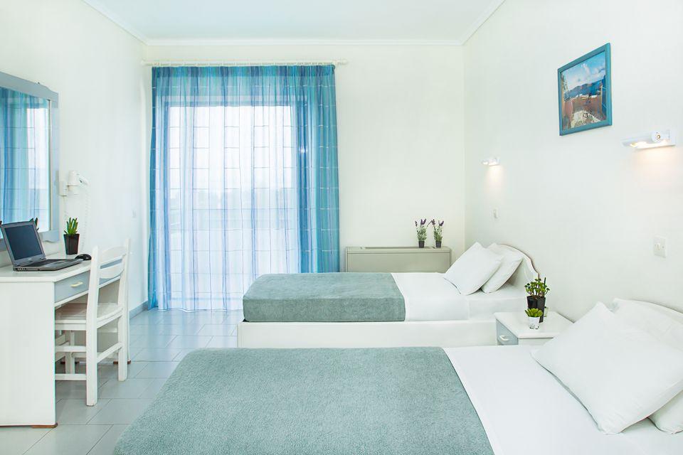 Xenios Port Marina Hotel