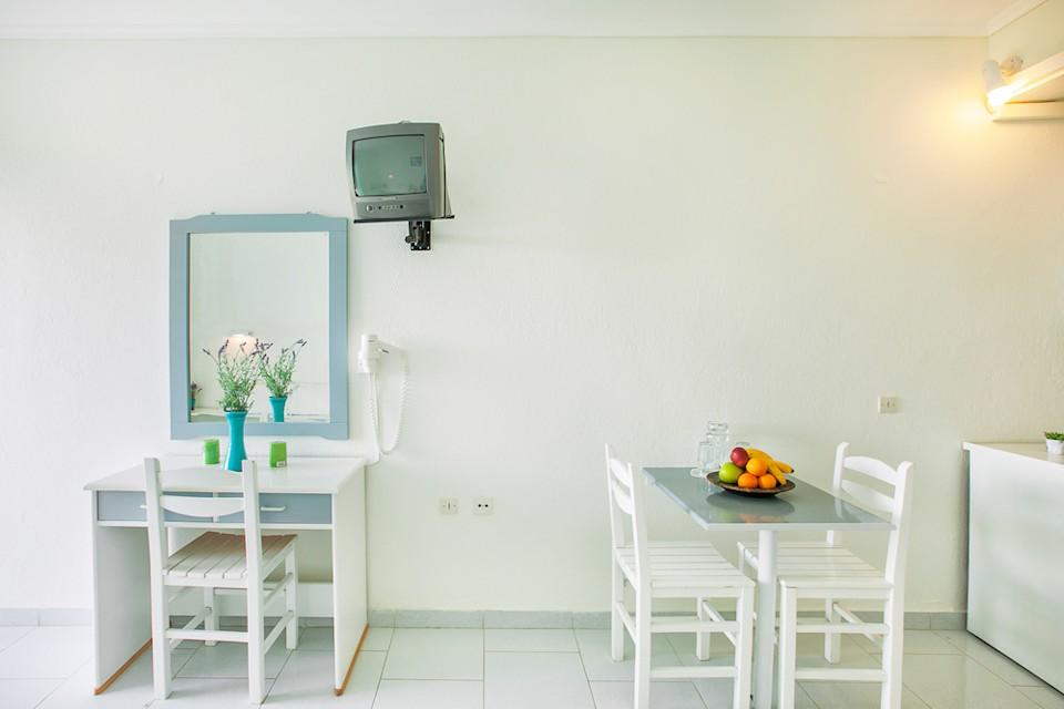 Xenios Port Marina Hotel