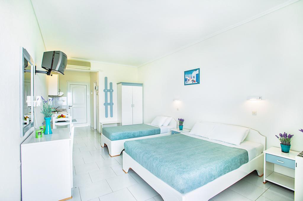 Xenios Port Marina Hotel