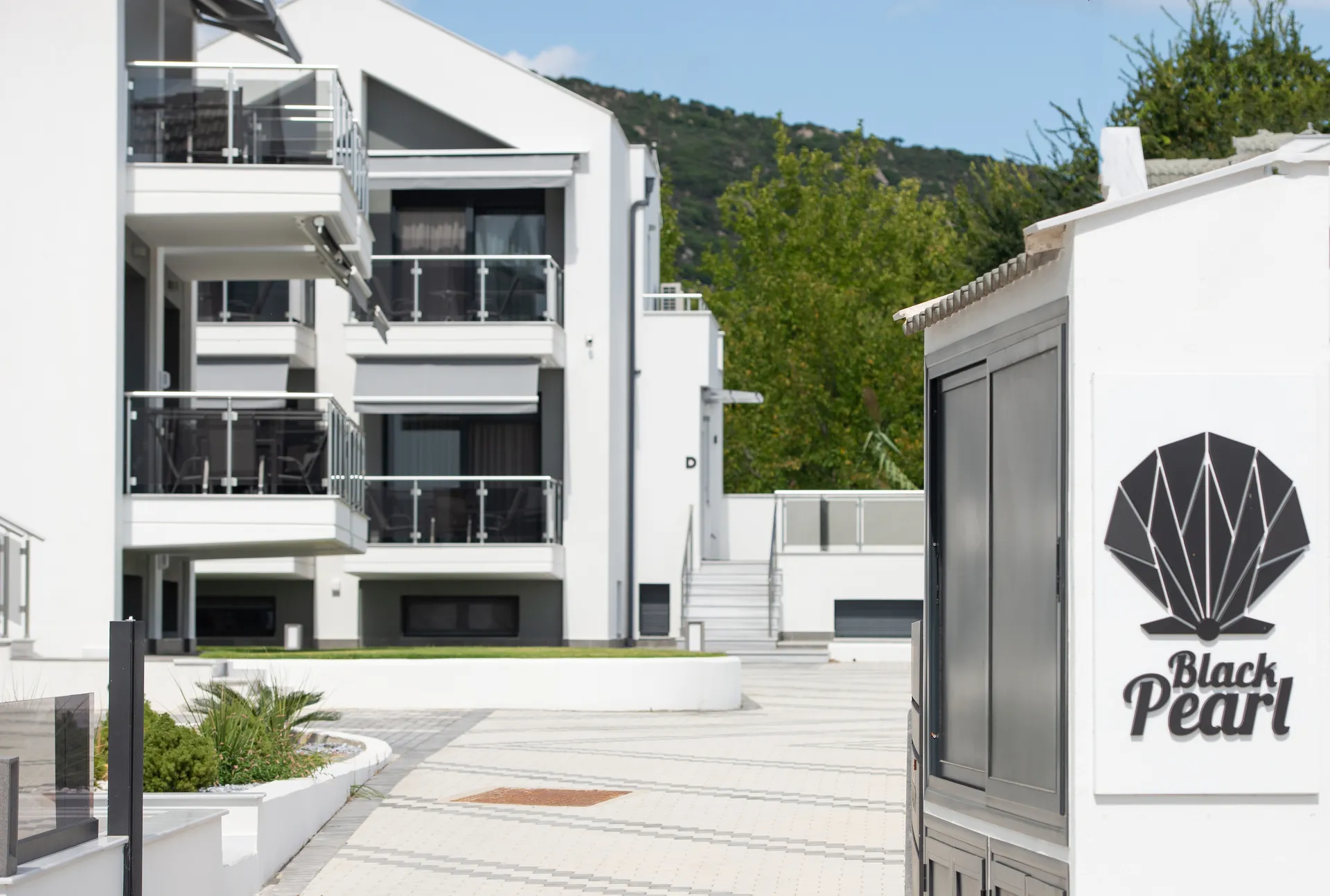 The Black Pearl Villas Halkidiki