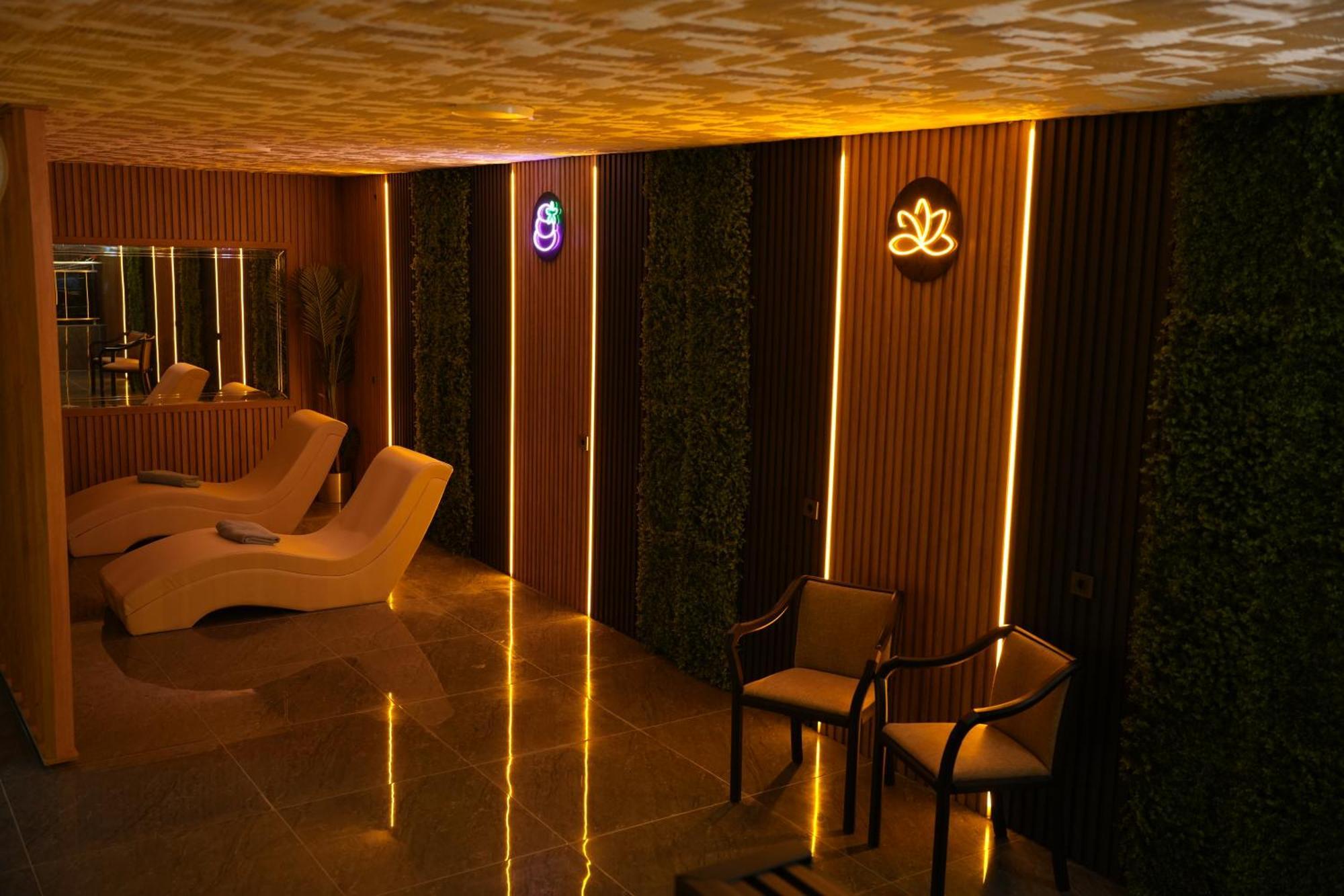 Ada Newday Resort Hotel