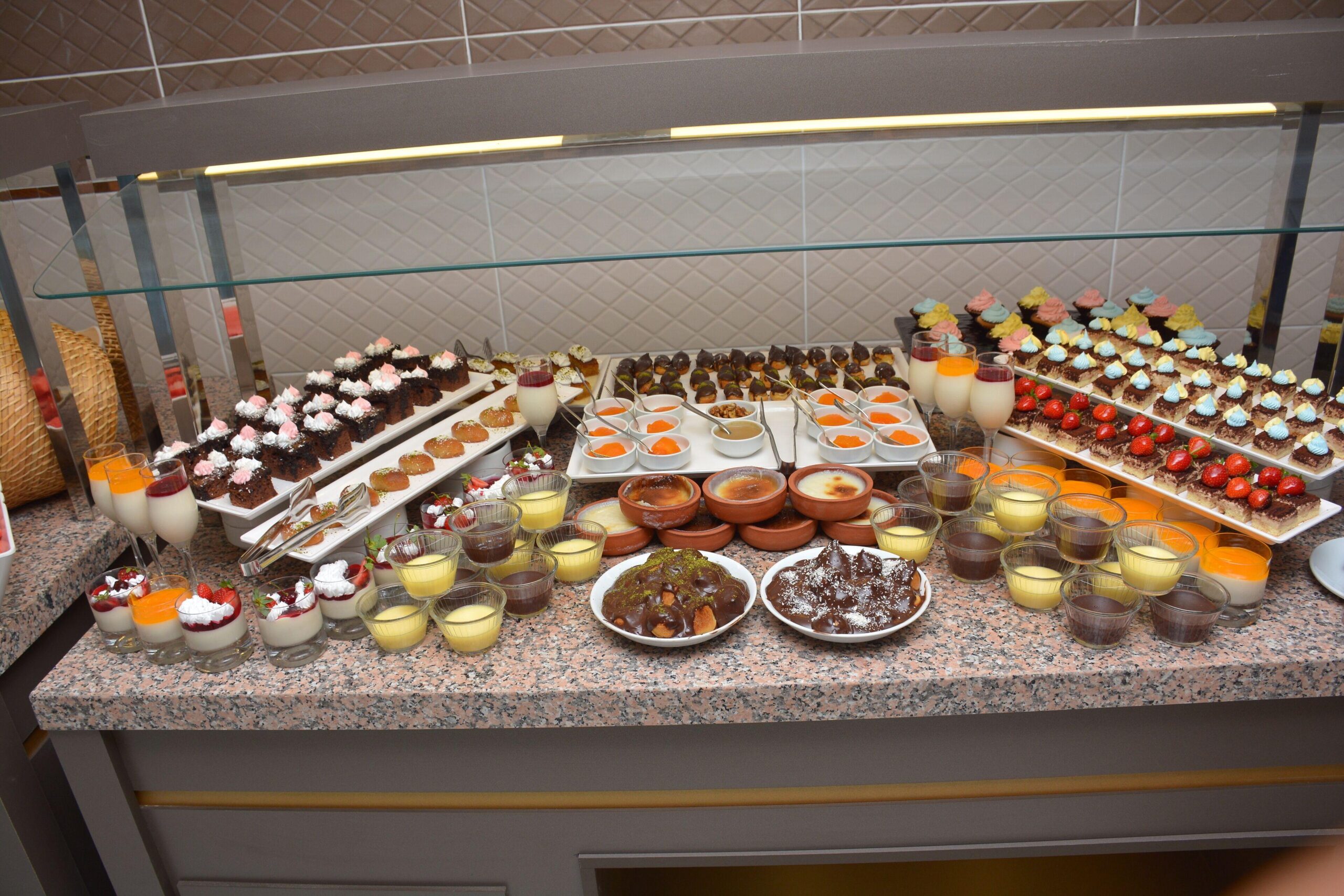 Ada Newday Resort Hotel