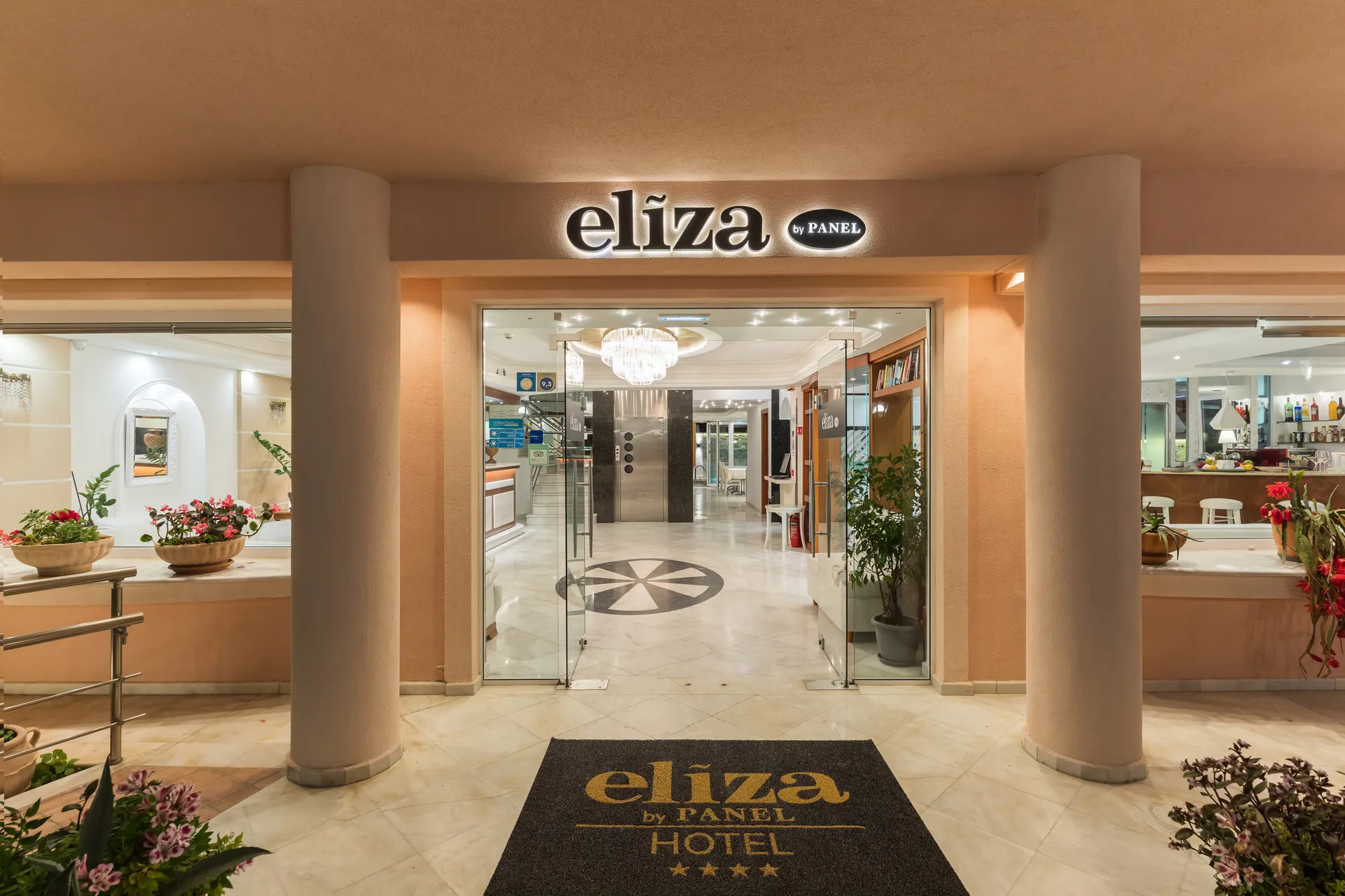 Eliza Hotel