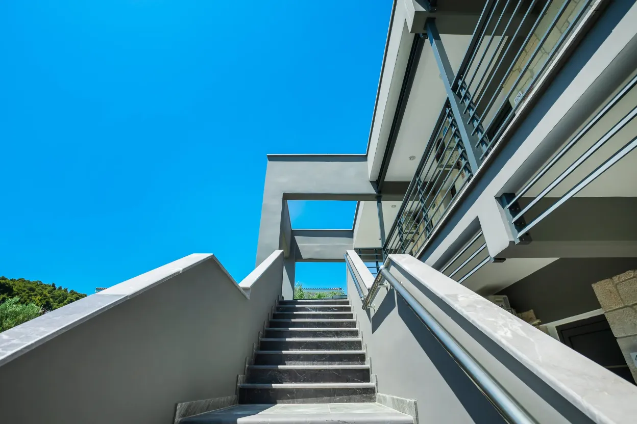 New Story Luxury Suites