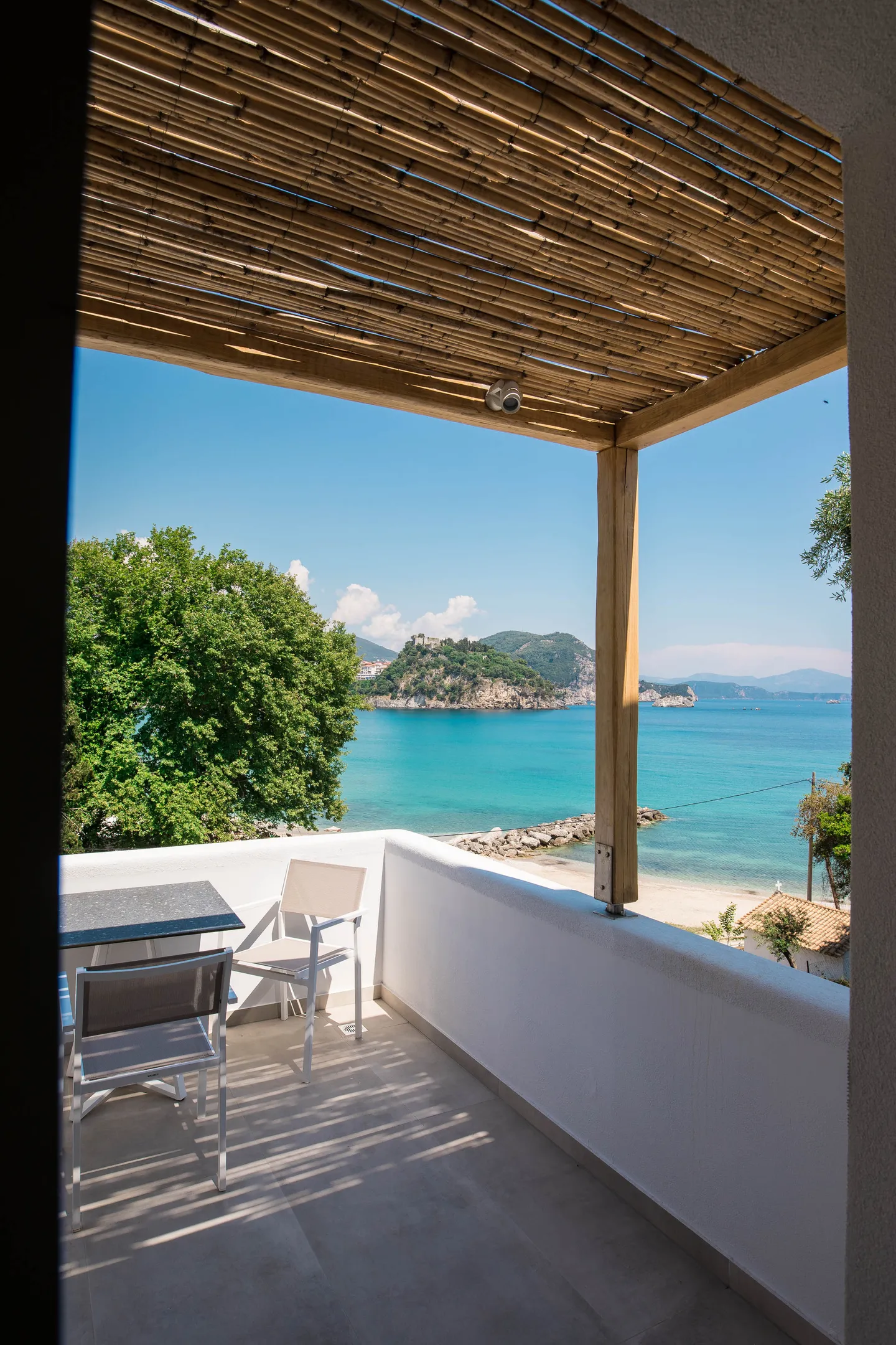 Alboro Seaside Suites