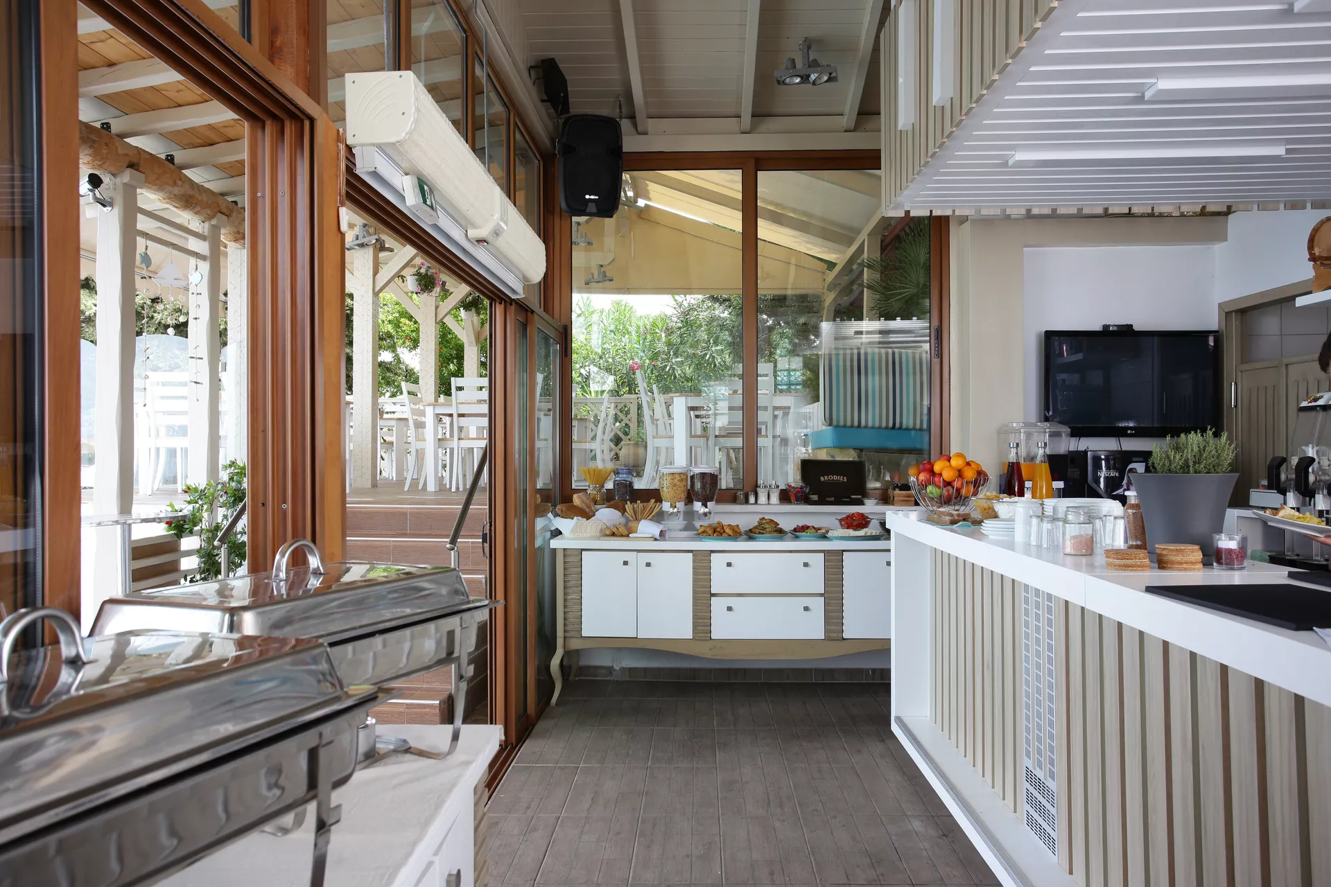 Anny Residence & Suites