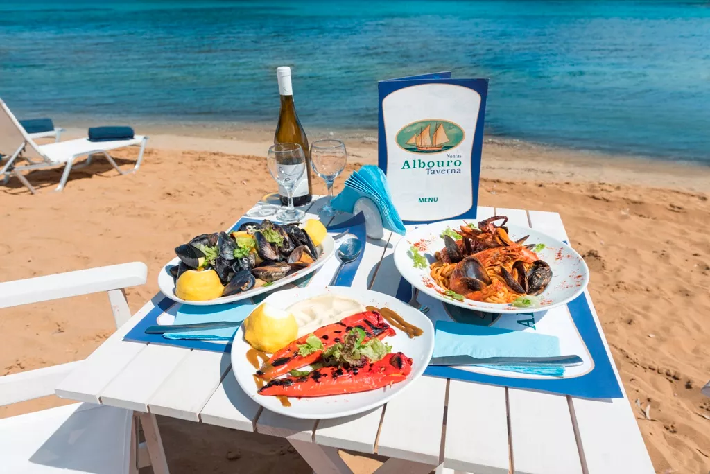 Albouro Seafront Apartments