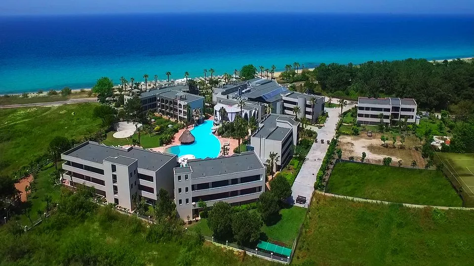 Ilio Mare Beach Hotel