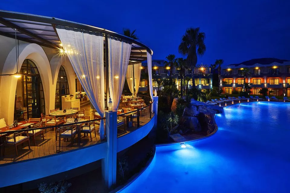 Ilio Mare Beach Hotel