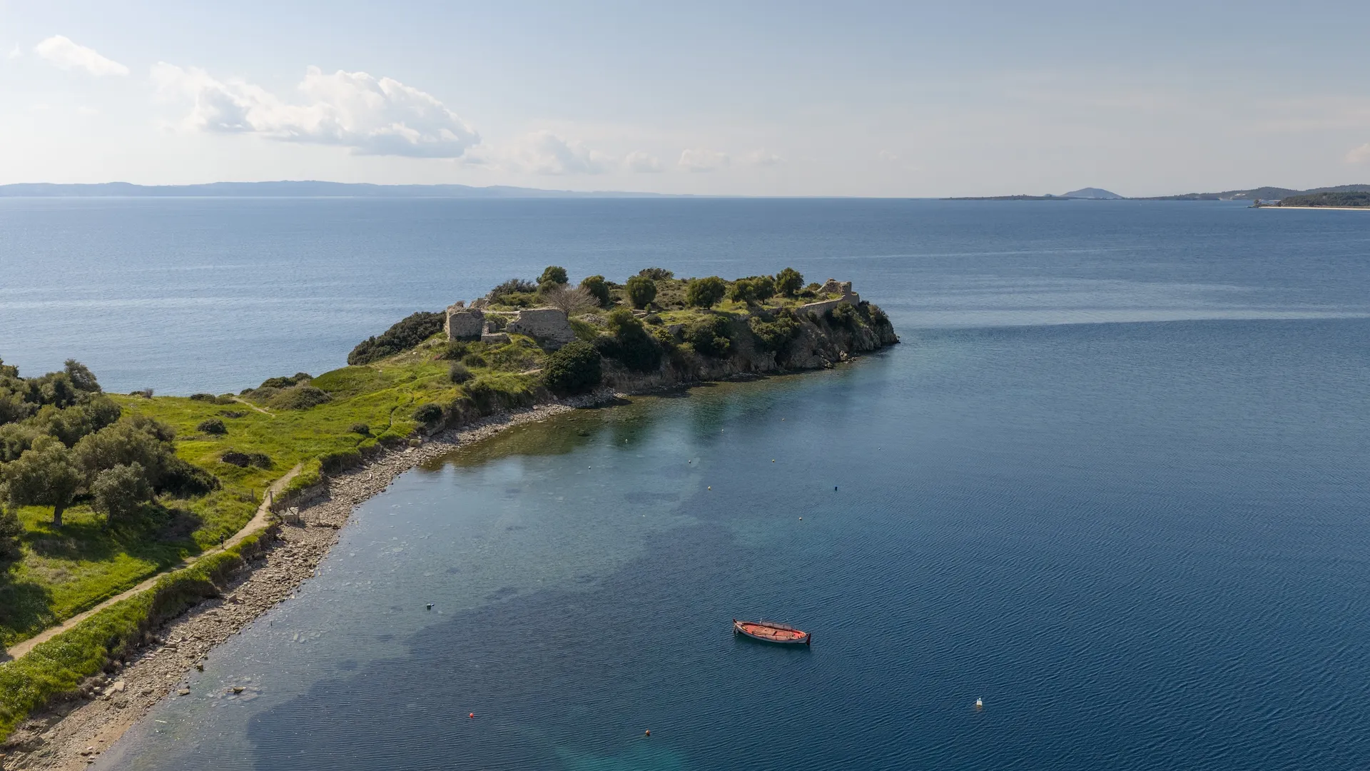 Nautical Toroni Rooms