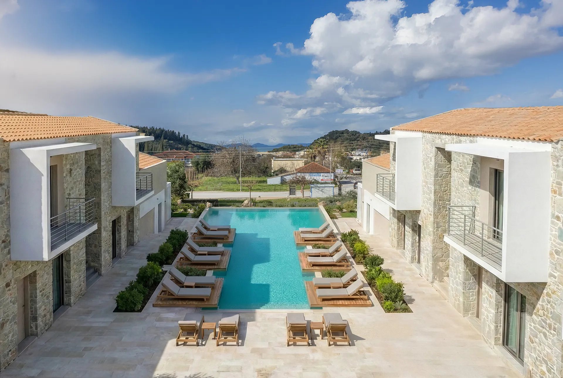 Petra Royale Sivota